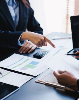 Primer Doctorado en Business Administration del Uruguay